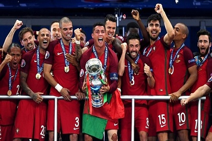 استقالة ثلاثة وزراء دولة برتغاليين بسبب دعوة إلى كأس أوروبا 2016