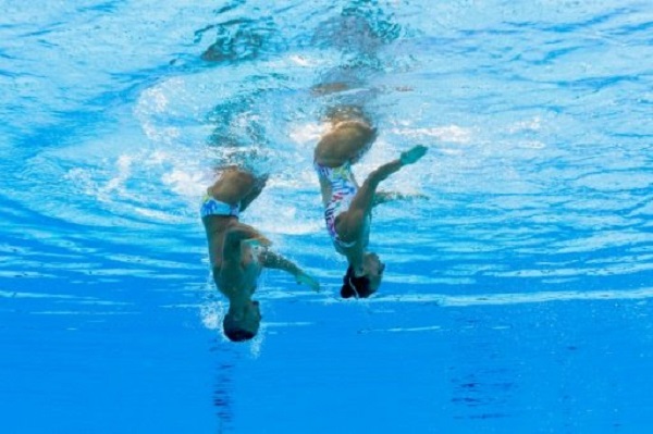 إيطاليا تحرز ذهبية الزوجي المختلط الفني في بطولة العالم للسباحة