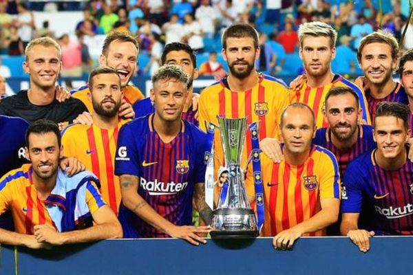 فاز برشلونة على ريال مدريد 3-2 في ميامي في يوليو/ تموز، في أول مباراة قمة إسبانية ودية منذ عام 1991