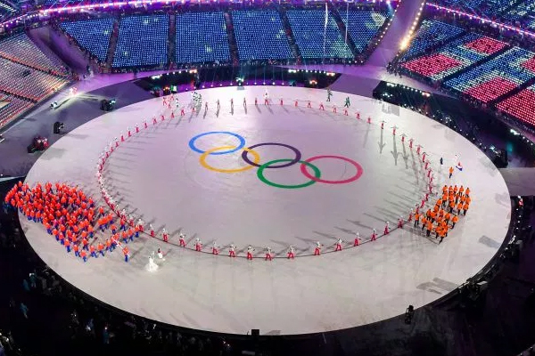 تعتزم كوريا الجنوبية الاقتراح على جارتها الشمالية التقدم بملف ترشيح مشترك لاستضافة دورة الألعاب الأولمبية الصيفية 2032