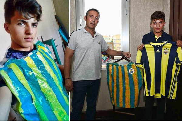 الإدارة التركية استدعت الصبي وقامت باهدائه قميصاً رسمياً للفريق 