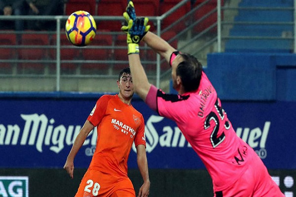 تعادل ايبار وملقة في الدوري الإسباني