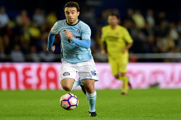 الايطالي جوسيبي روسي خلال مباراة لسلتا فيغو ضد فريقه السابق فياريال