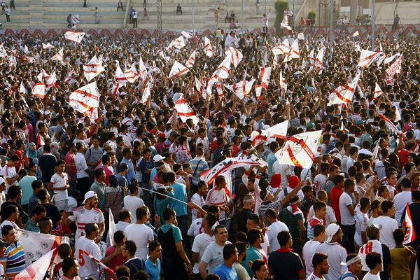 تأييد أحكام بالسجن في حق 12 من مشجعي الزمالك المصري متهمين بالشغب