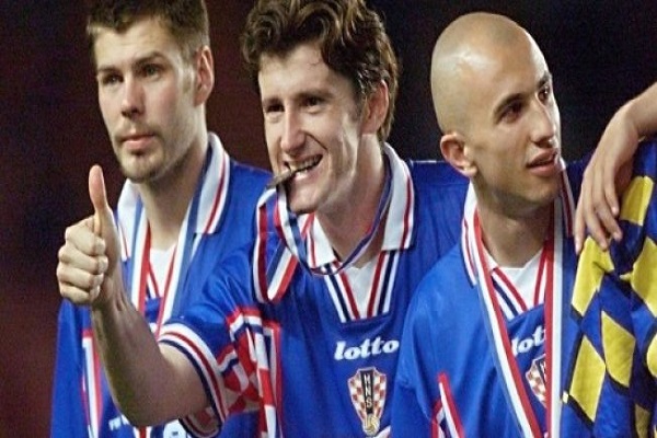 من هو الكرواتي الذي يرغب في بيع الميدالية البرونزية التي توج بها مع منتخب بلاده في مونديال 1998 