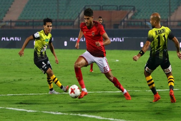  الأهلي يسقط أمام المقاولون العرب في الدوري المصري