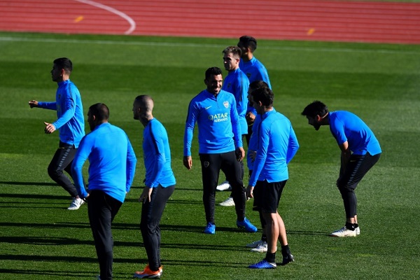 لاعبو بوكا جونيورز الأرجنتيني خلال حصة تمرينية في ملعب الاتحاد الاسباني لكرة القدم