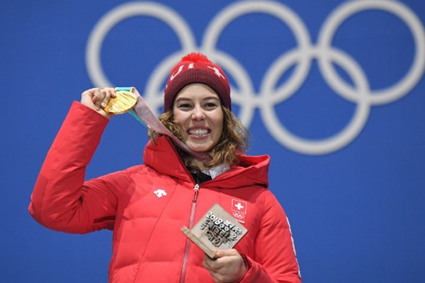  احرزت السويسرية ميشيل جيزان لقب بطلة مسابقة كومبينيه التزلج الالبي