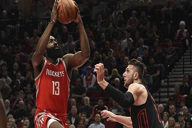 هاردن يقود هيوستن إلى وضع حد لانتصارات بورتلاند المتتالية