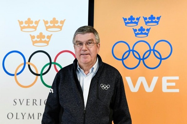 رئيس اللجنة الأولمبية توماس باخ خلال مؤتمر صحافي في السويد في 16 آذار/ مارس 2018