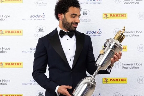 تُوّج اللاعب الدولي المصري محمد صلاحبجائزة أفضل لاعب في الدوري الإنكليزي الممتاز لموسم (2017-2018)
