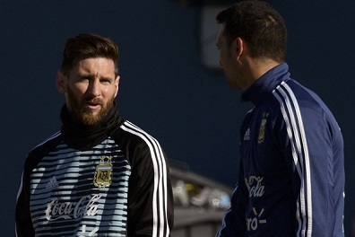 ميسي يلتحق بتدريبات المنتخب الأرجنتيني