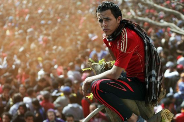 توقع محللون أن يكون حل ألتراس أهلاوي مقدمة لعودة جماهير كرة القدم للملاعب المصرية