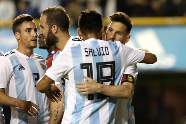منتخب الأرجنتين يودع جمهوره بفوز ودي كبير وثلاثية لميسي