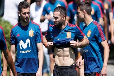 كارفاخال يستأنف التدريبات مع منتخب إسبانيا