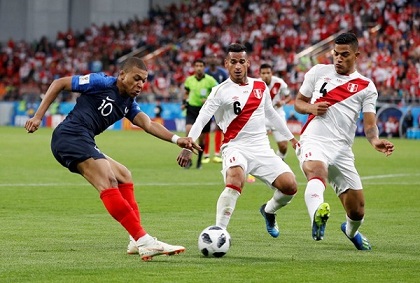 أرقام تاريخية لمنتخب فرنسا في مباراة البيرو