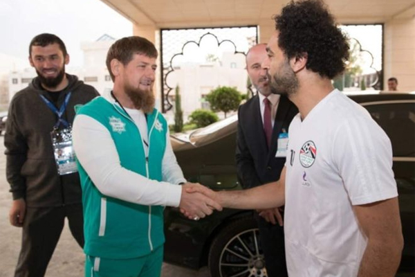 اتهم الرئيس الشيشاني رمضان قديروف باستغلال صلاح لتحسين صورته في الغرب والدول العربية