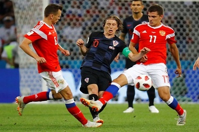 روسيا وكرواتيا إلى الوقت الاضافي بعد التعادل 1-1