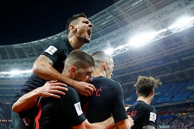 كرواتيا تهزم إنكلترا وتضرب موعدا مع فرنسا في النهائي
