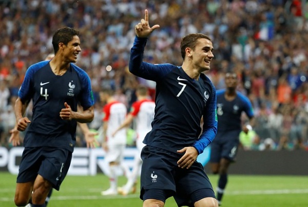 فرنسا تتقدم على كرواتيا 2-1 في المباراة النهائية