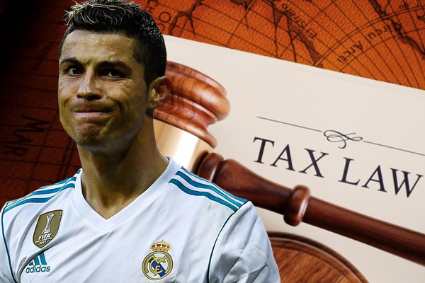 وافقت سلطات الضرائب الإسبانية على التسوية مع النجم البرتغالي كريستيانو رونالدو الذي سيدفع قرابة 19 مليون يورو لاقفال القضية 