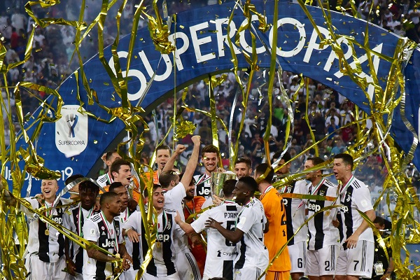 رونالدو يقود يوفنتوس لإحراز لقب كأس السوبر على حساب ميلان