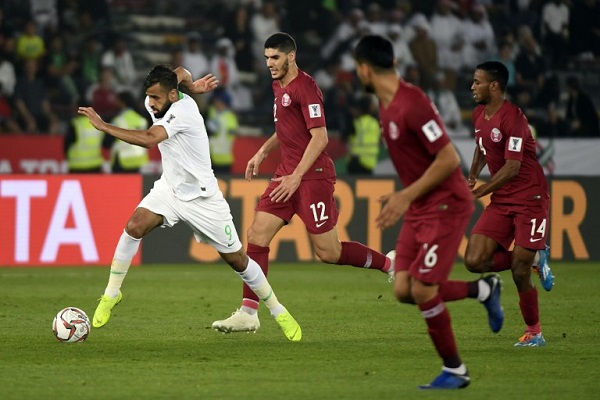 قطر تفوز على السعودية وتضعها بمواجهة اليابان