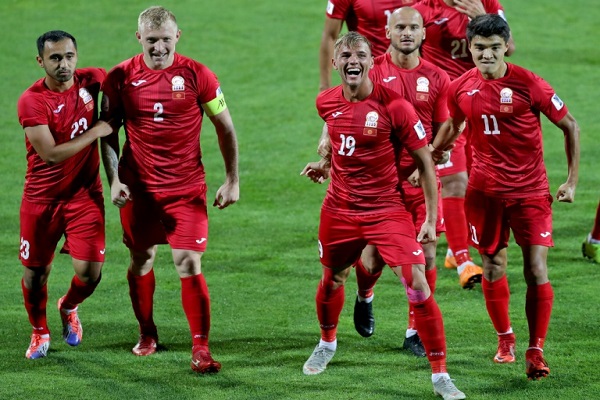 سجل لوكس ثلاثية غير متوقعة لقرغيزستان في دور المجموعات لكأس اسيا 2019