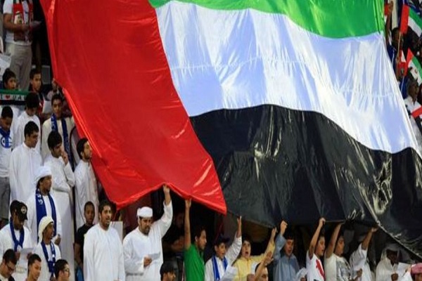 تقليص الدوام المدرسي في الإمارات دعما للأبيض أمام قطر