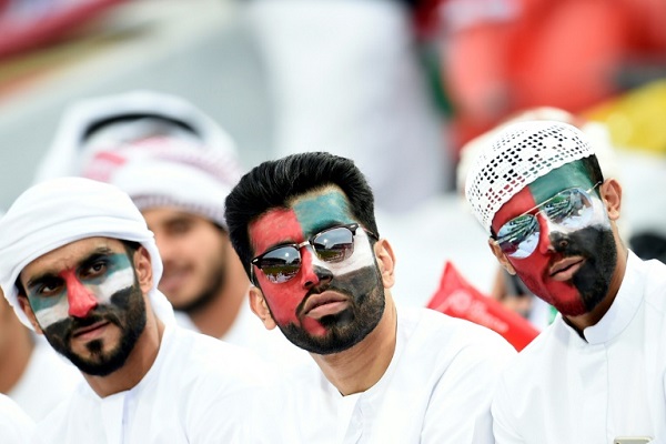 مشجعون للمنتخب الإماراتي خلال كأس آسيا