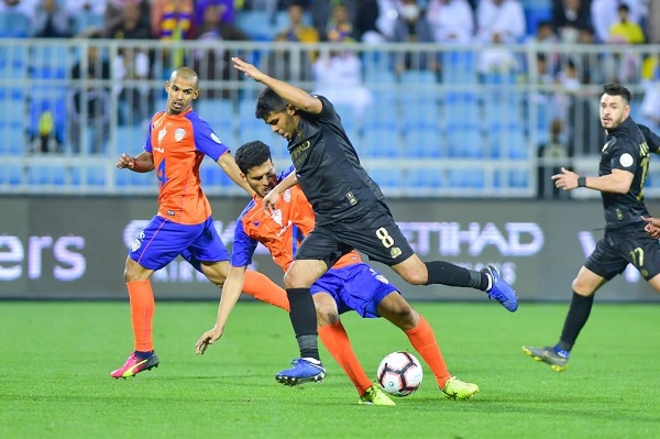 النصر ينتزع فوزا صعبا من الفيحاء في الدوري السعودي