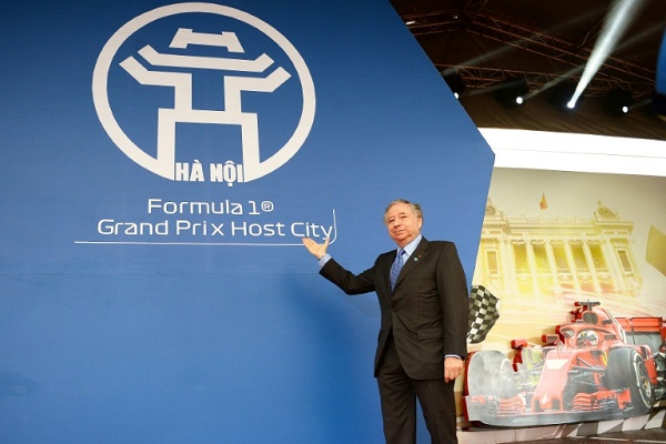 رئيس الاتحاد الدولي للسيارات (فيا) جان تود خلال حفل إطلاق سباق جائزة فيتنام الكبرى 
