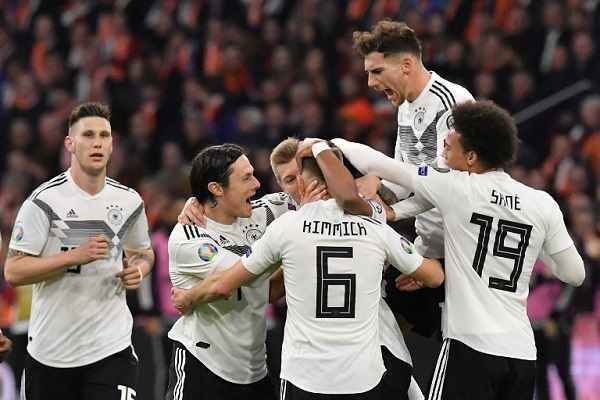 شولتس يقتنص الفوز لألمانيا على أرض هولندا بتصفيات كأس أوروبا