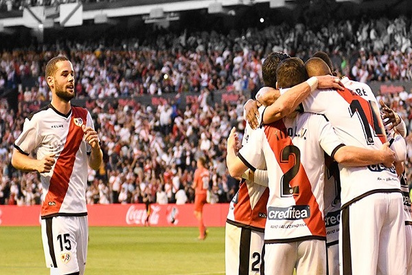  هزيمة تاريخية لريال مدريد صفر-1 أمام جاره المتواضع رايو فايكانو