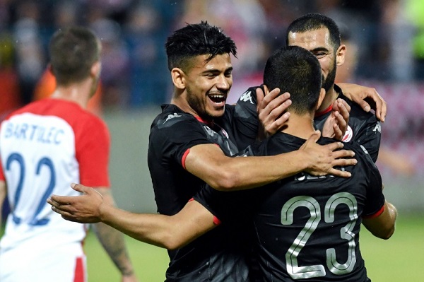 لاعبو منتخب تونس يحتفلون بهز شباك كرواتيا في مباراة دولية ودية