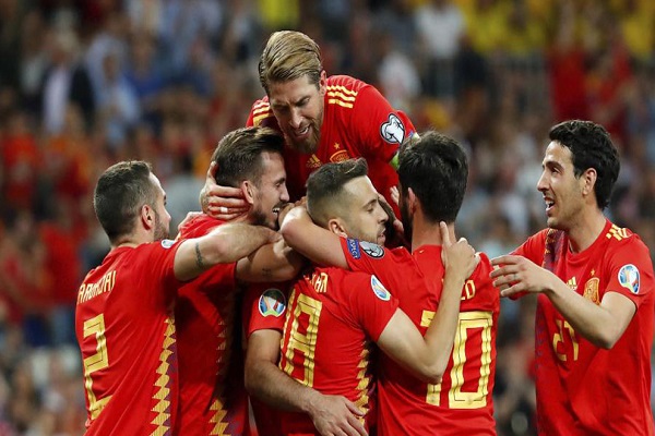 إسبانيا تحقق فوزها الرابع بتصفيات كأس اوروبا رغم غياب أنريكي