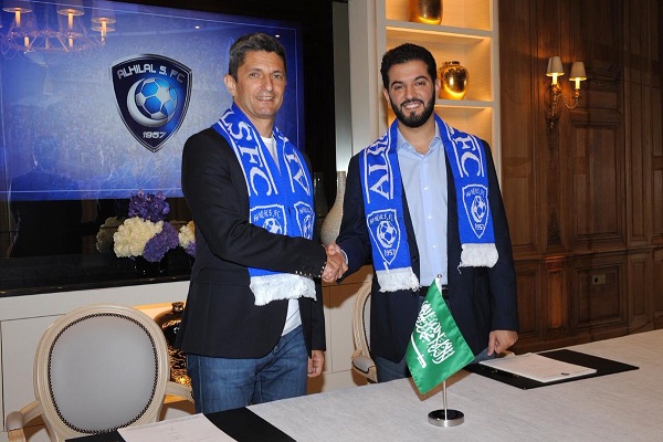 نادي الهلال أعلن عن تعاقده رسميا مع المدرب الروماني رازفان لوشيسكو