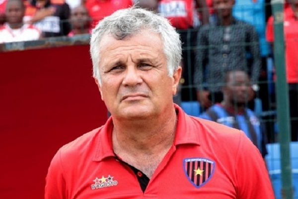 المدرب الصربي زوران مانويلوفيتش 