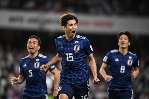 اليابان تعود من طاجيكستان بفوزها الثالث في التصفيات المزدوجة