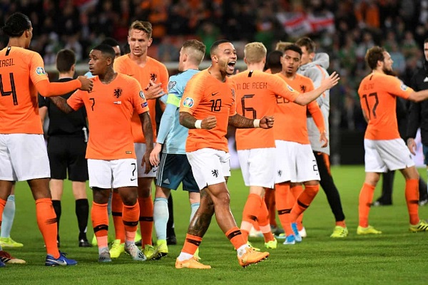 هولندا تعود من مينسك بفوز رابع تواليا بفضل فينالدوم