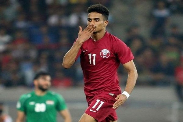 أكرم عفيف ينال جائزة الاتحاد الآسيوي لأفضل لاعب في 2019