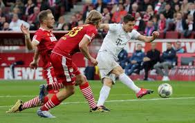 ألمانيا تنوي السماح باستئناف دوري كرة القدم في مايو