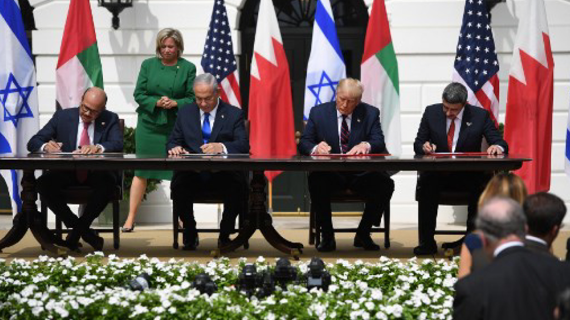 توقيع اتفاقيتي السلام في حديقة البيت الأبيض الثلاثاء