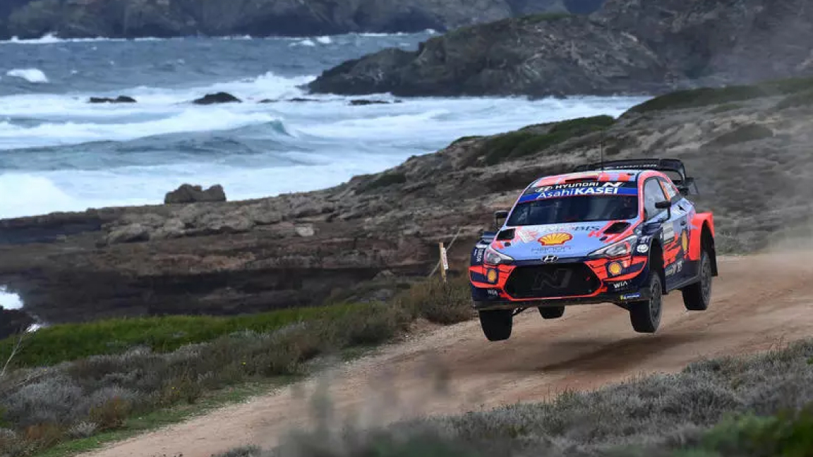 داني سوردو فائزًا برالي سردينيا