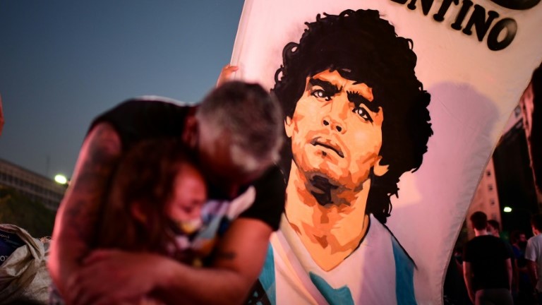 احزنت وفاة مارادونا عن 60 عامًا الارجنتين باكملها