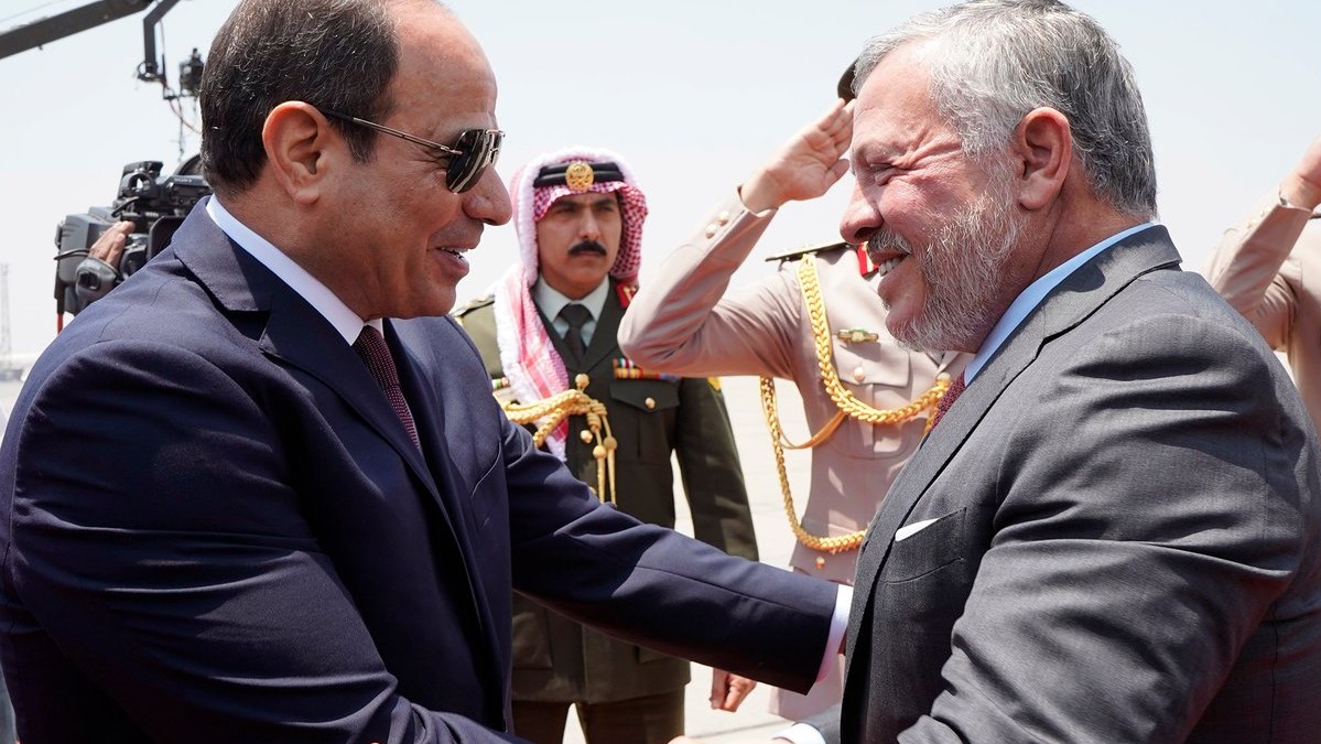 لقاء سابق بين عاهل الأردن والرئيس المصري عبدالفتاح السيسي 