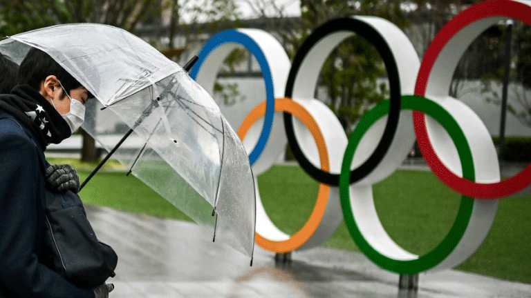 لقي إصرا سوغا صدى لدى اللجنة المنظمة المحلية واللجنة الأولمبية الدولية اللتين كررتا أن الألعاب ستمضي قدما بأمان. 