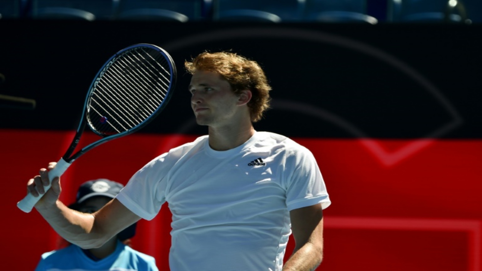 الالماني الكسندر زفيريف بعد فوزه على الكندي دينيس شابوفالوف خلال بطولة كأس رابطة المحترفين للمنتخبات في ملبورن. 3 شباط/فبراير 2021