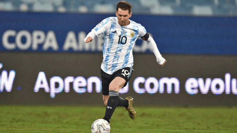 سجل ميسي ثنائية خلال فوز الارجنتين على بوليفيا 4-1