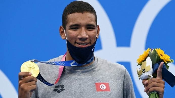 بعمر الثامنة عشرة خطف التونسي الحفناوي لقبا غير متوقع في سباق 400 م حرة